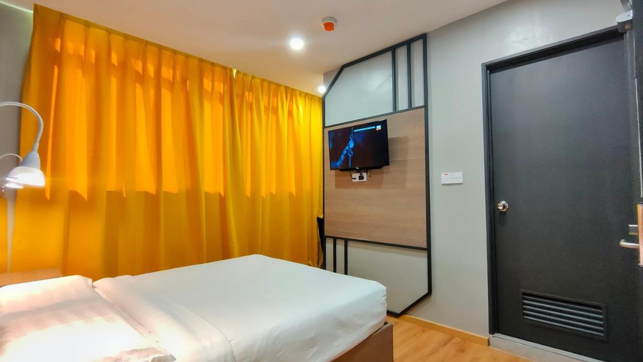 Uptown Hotel Semporna Exterior photo