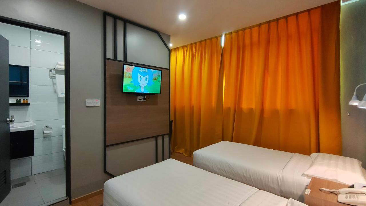 Uptown Hotel Semporna Exterior photo